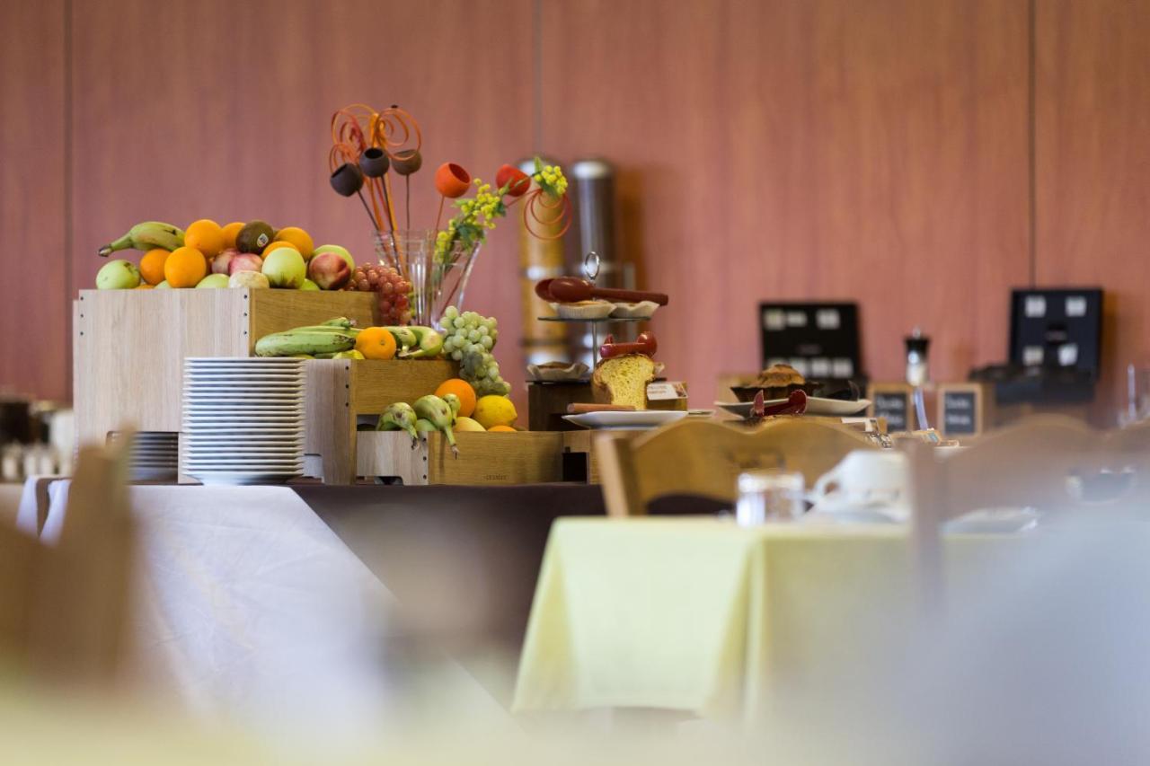 Logis Hotel Restaurant Solenca Nogaro Kültér fotó